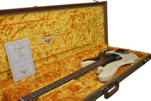 Fender Custom Shop 60 P Bass Relic in Super Faded Aged Olympic White CZ552356