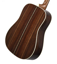 Martin D-28 Acoustic Guitar in Natural 2993213