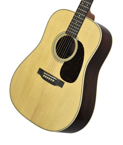 Martin D-28 Acoustic Guitar in Natural 2993213