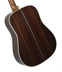 Martin D-28 Acoustic Guitar in Natural 2993213