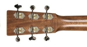 Martin D-18 Acoustic Guitar in Natural 2995264