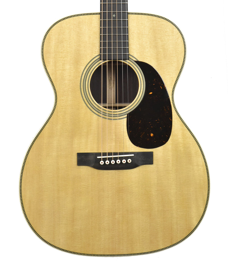 Martin 000-28 Acoustic Guitar in Natural 2946602 | The Music