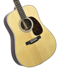 Martin D-35 Acoustic Guitar in Natural 2959474