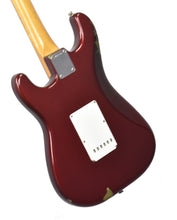 Used 1987 Fender American Vintage 1962 Stratocaster in Candy Apple Red V028984 - The Music Gallery