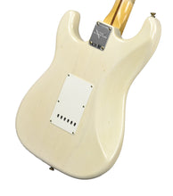 Used 2017 Fender Custom Shop Eric Clapton Signature Stratocaster Journeyman Relic in Aged White Blonde CZ531301 - The Music Gallery