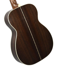 Martin 00-28 Acoustic Guitar in Natural 2999381