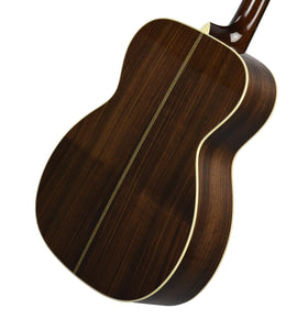 Used Collings OM2H Custom Deep Body in Natural 21270 - The Music Gallery