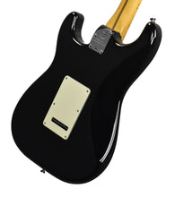 Fender American Professional II Stratocaster in Black US25075513 - The Music Gallery