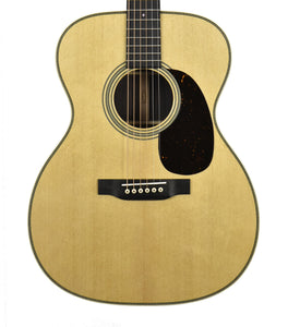 Martin 000-28 Acoustic Guitar in Natural 2903291