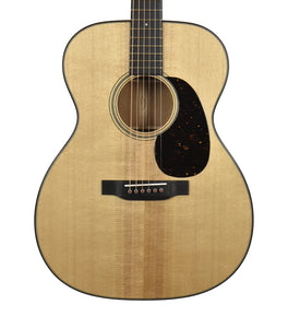 Martin 000-18 Modern Deluxe Acoustic Guitar in Natural 2894035