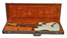 Fender American Vintage II 1961 Stratocaster in Surf Green V2602927
