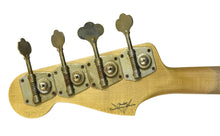 Fender Custom Shop '64 Jazz Bass Journeyman Relic in Lake Placid Blue R150337