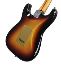 Fender American Ultra II Stratocaster in Ultraburst US240041439