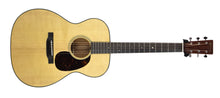 Martin 000-18 Acoustic Guitar in Natural 2909244