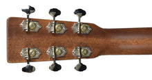 Martin D-18 Acoustic Guitar in Natural 2983131