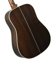 Martin HD-28 Acoustic Guitar in Natural 3068097
