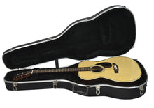 Martin OM-28 Acoustic Guitar in Natural 3080108