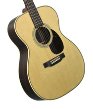 Martin OM-28 Acoustic Guitar in Natural 3080108