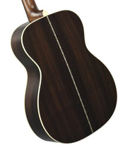 Martin OM-28 Acoustic Guitar in Natural 3080108