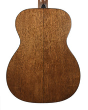 Martin 000-18 Acoustic Guitar in Natural 3090681