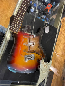 Used 1961 Fender Stratocaster in 3-Tone Sunburst w/OHSC 66171 - The Music Gallery