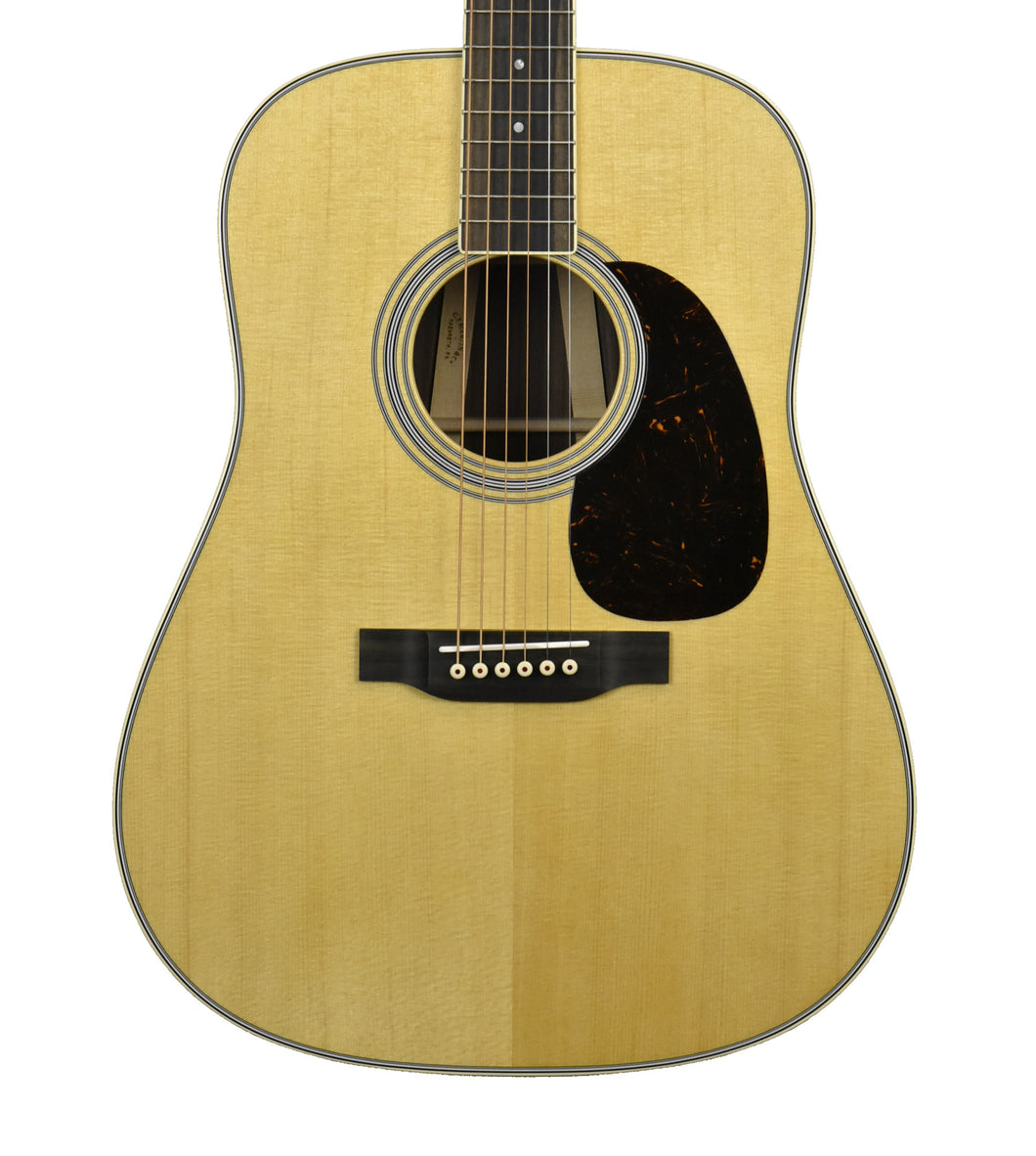 Martin D-35 Acoustic Guitar in Natural 2880351