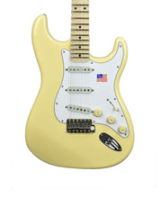 Fender Yngwie Malmsteen Stratocaster in Vintage White US22136247 - The Music Gallery