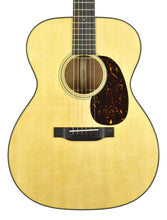 Martin 000-18 Acoustic Guitar in Natural 2588470