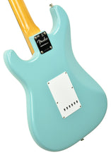 Used Fender American Vintage 1962 Stratocaster Reissue in Tropical Turquoise LE01661 - The Music Gallery
